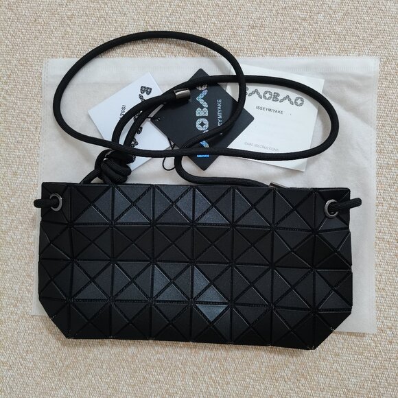 Issey Miyake Black Adjustable Strap Shoulder Bag - Picture 2 of 9